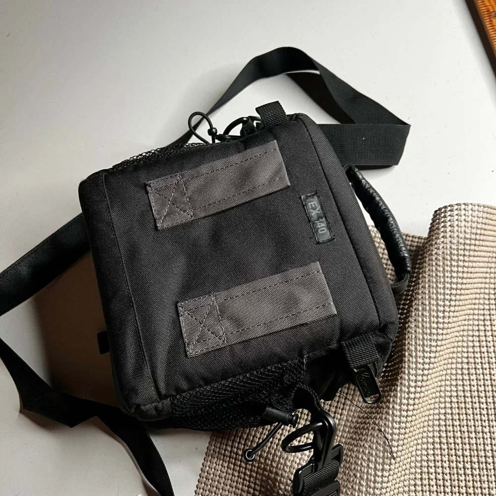 Lowepro EX 140 Camera Bag Black Gray Padded Shoulder Strap Belt Loop Case
